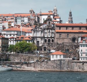 Mietwagen & Auto Mieten Flughafen Porto